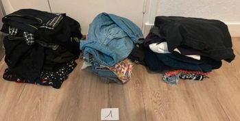 Lot de vêtements