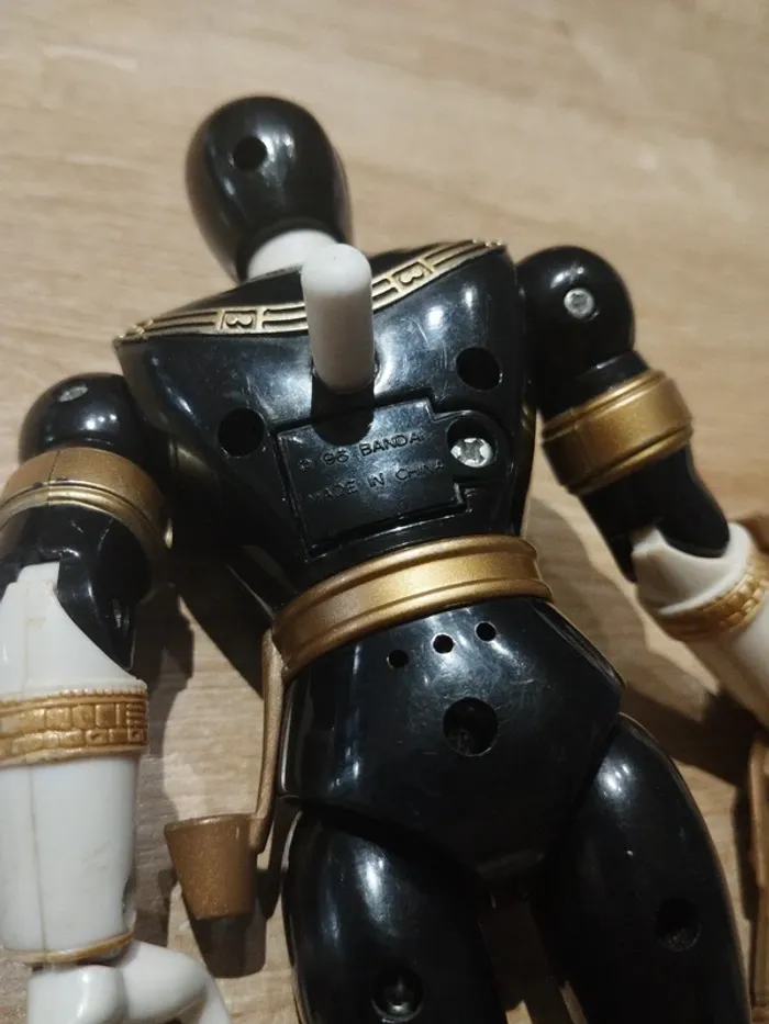 Power rangers zeo doré golden rangers bandai 1996 - photo numéro 3