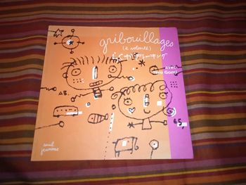 Gribouillage ( livre franco japonais) de Taro Gomi