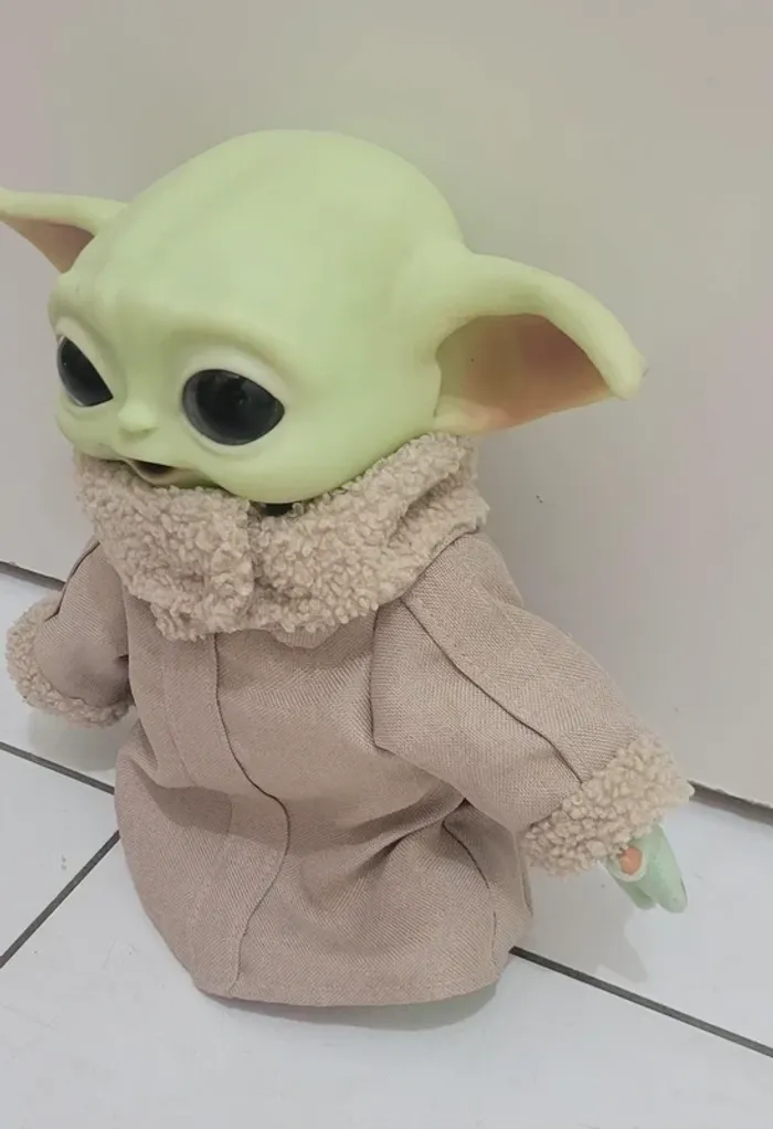 poupée yoda - photo numéro 2