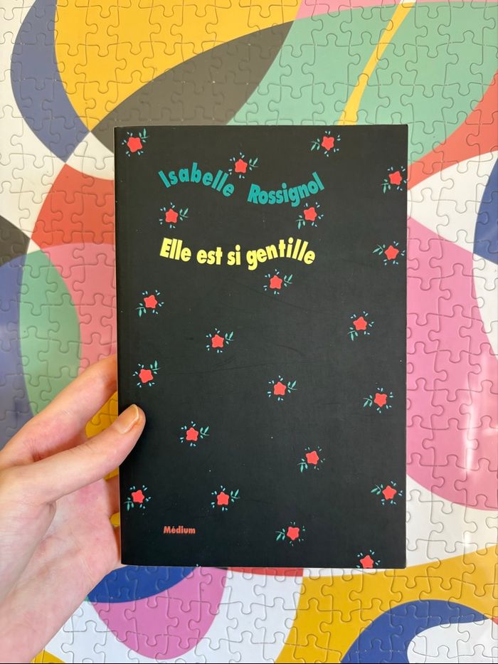 Livre poche, elle est si gentille - photo numéro 1