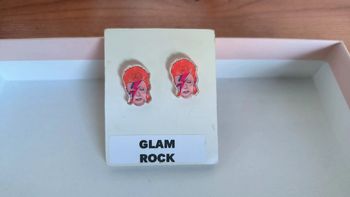 Boucles d'oreille puce David Bowie artisanales