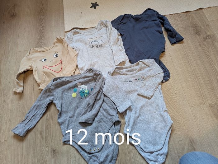 Lot vêtements 12 mois - photo numéro 8
