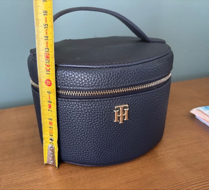 Trousse de toilette ou maquillage neuve marque Tommy Hilfiger - photo numéro 7