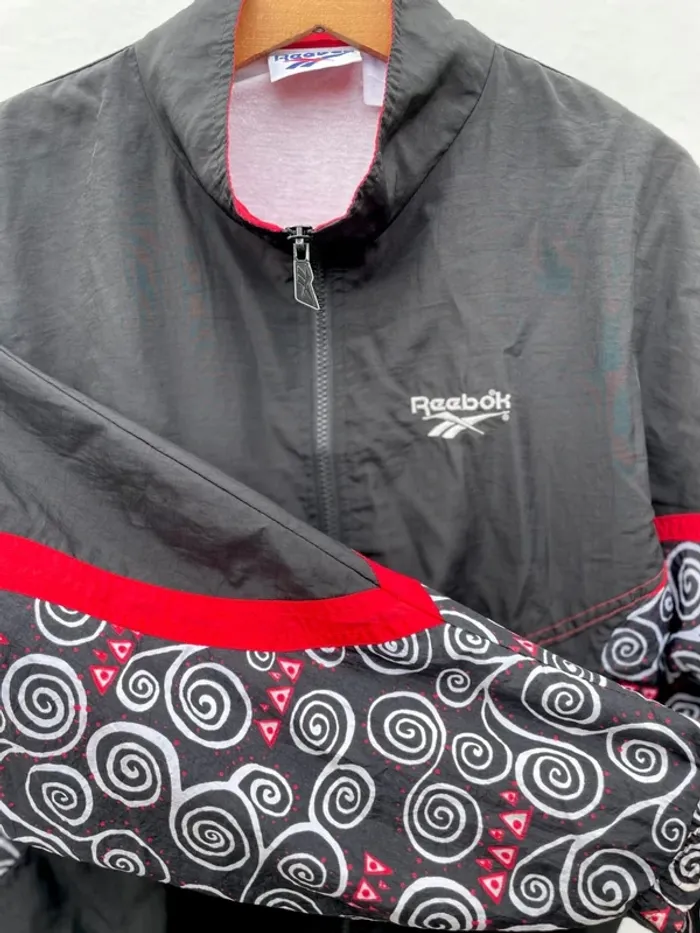 Reebok vintage black red track jacket windbreaker Veste coupe-vent Womens Size L - photo numéro 3