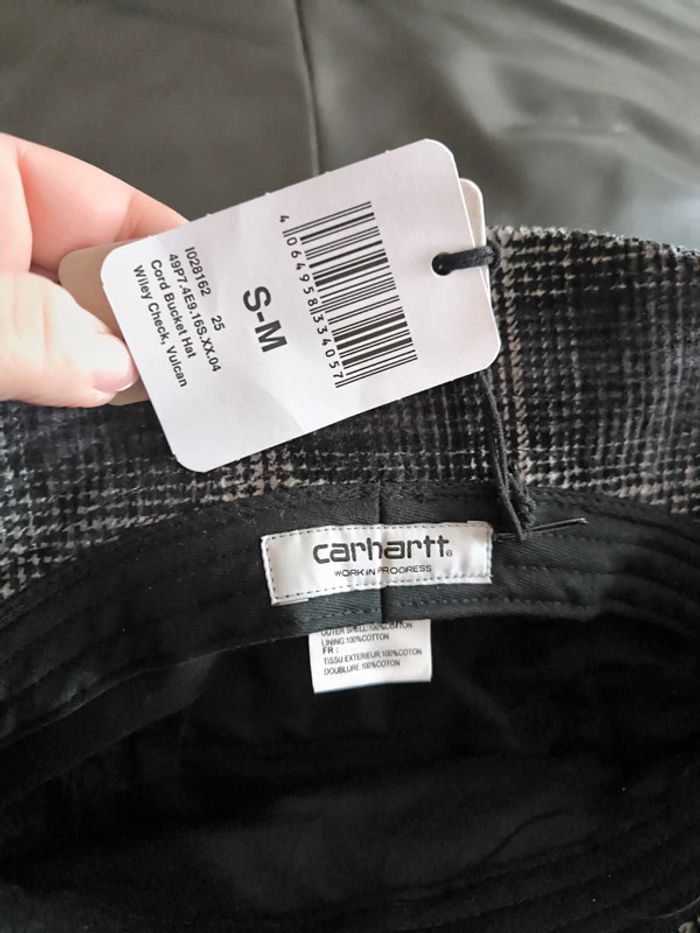Bob en velours noir à carreaux Carhartt neuf S/M - photo numéro 4