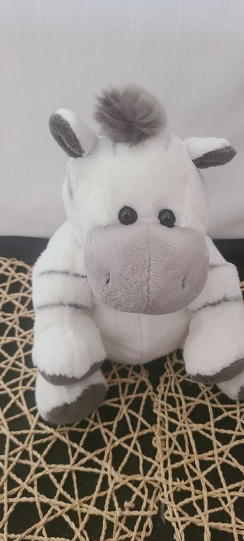 Peluche Zèbre Bébé Rêve gris blanc rayé Bébé rêve 25 cm