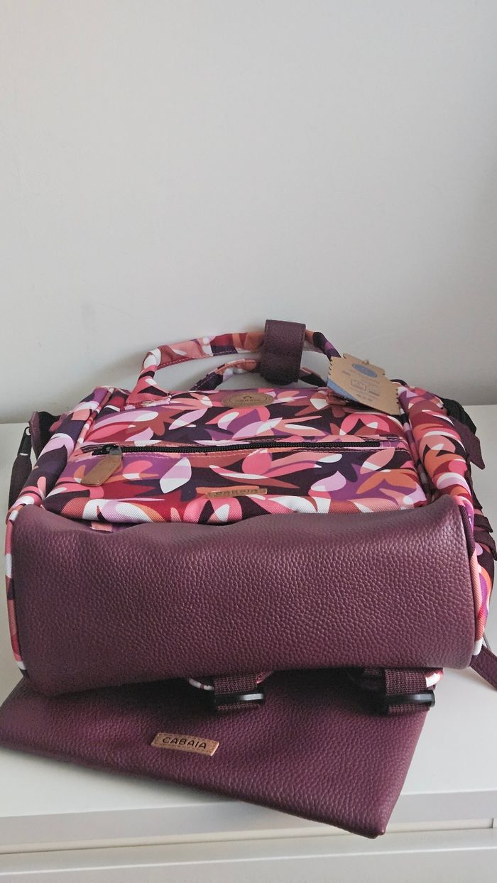 Sac à dos Adventurer Cabaia taille médium avec ses deux pochettes- neuf - photo numéro 9