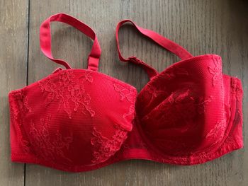 Soutien gorge rouge H&M 80D