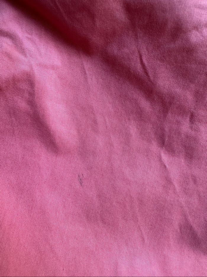 - Short Chino (A) - Taille 40 - bon état, petite tache - photo numéro 3