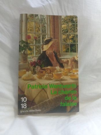 Patricia Wentworth - Le chemin de la falaise