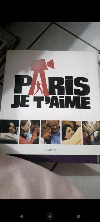 Grand livre Paris je t'aime