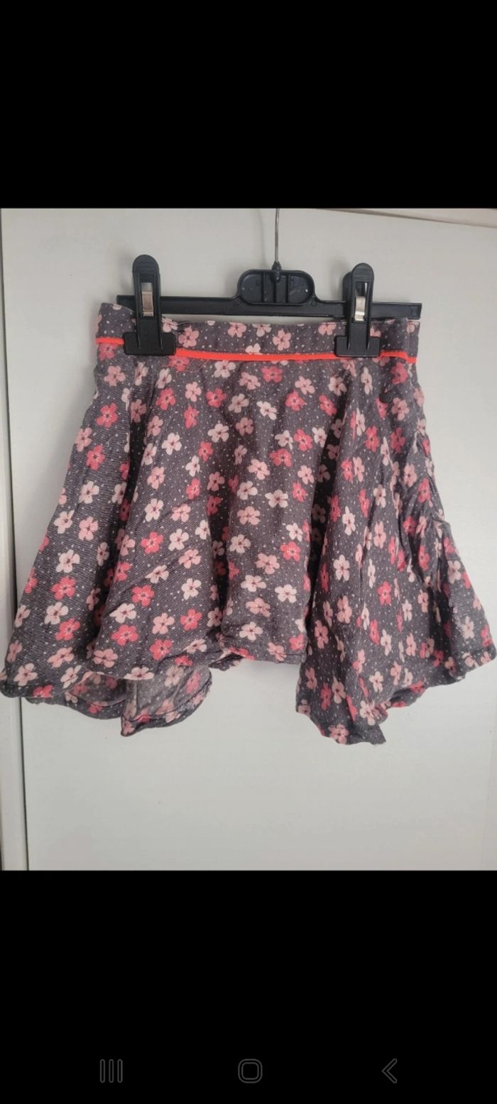 Jupe doublé effet vollante en 6 ans