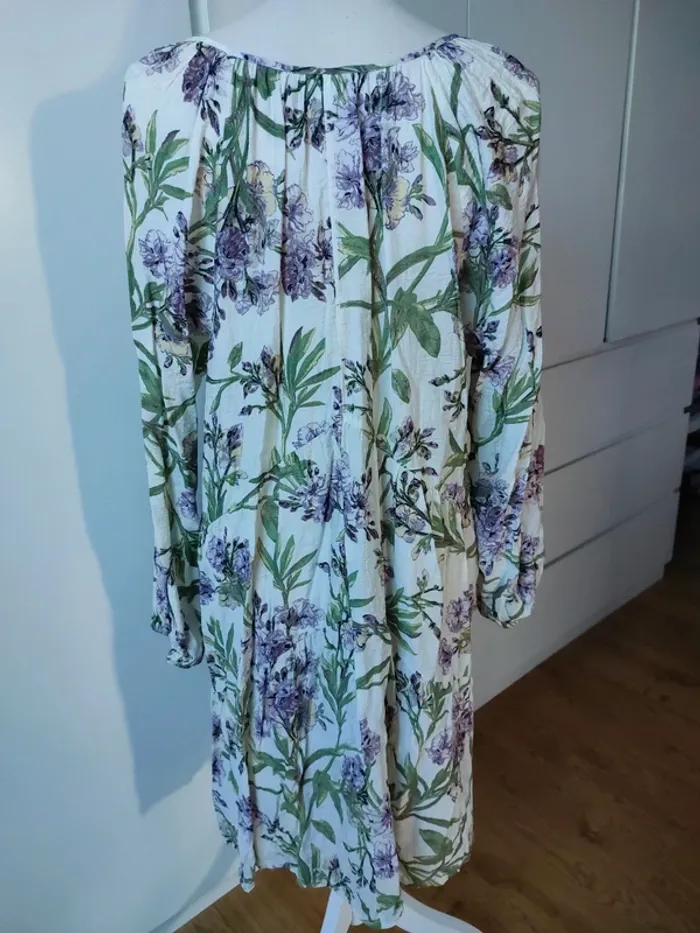 Très jolie robe légère fleurie volantée - photo numéro 5