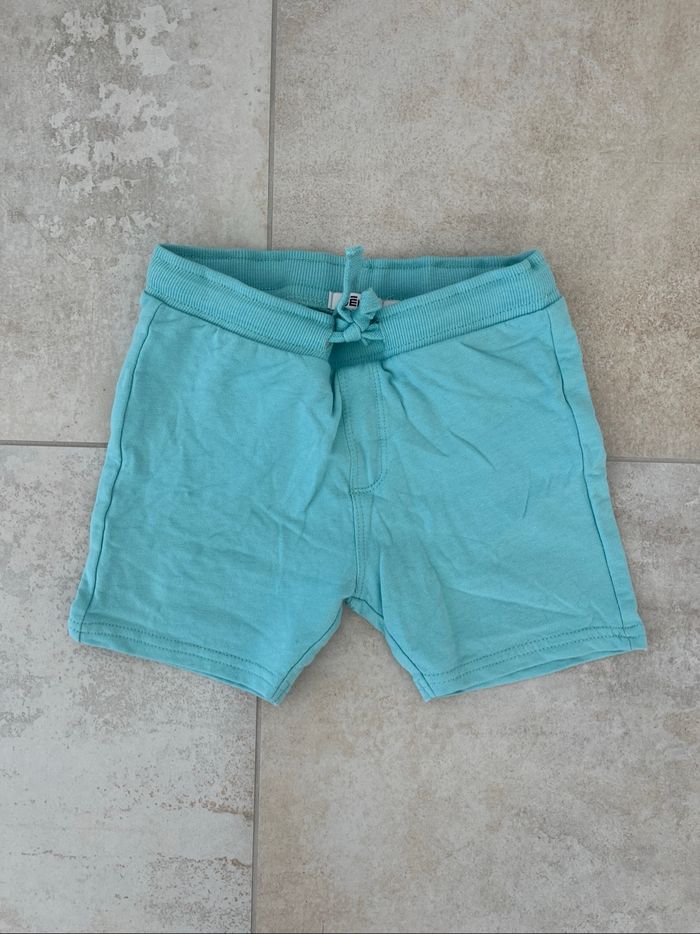 Lot short 3 ans - photo numéro 2