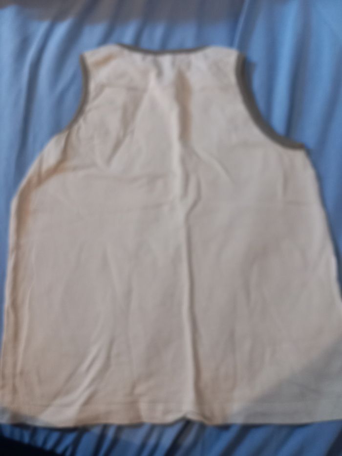 T-shirt sans manche - photo numéro 2