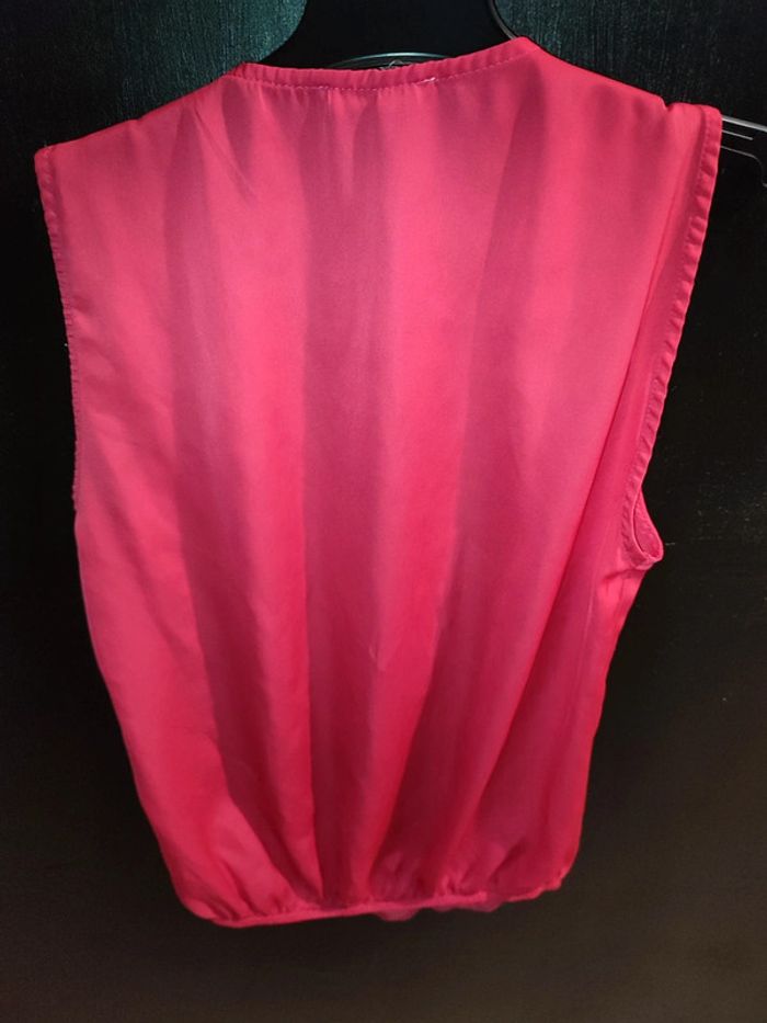 Haut sans manche - photo numéro 2