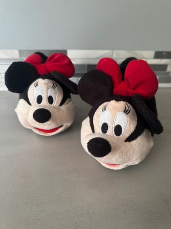 Paire de patins chaussons Minnie Disney 24