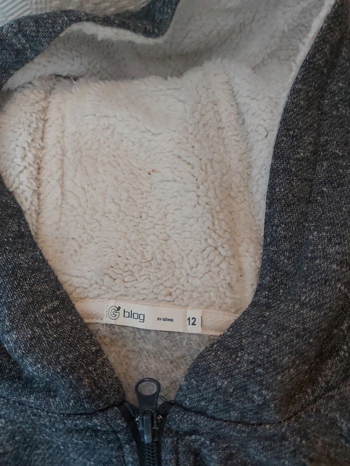Sweat à capuche et zip - photo numéro 2