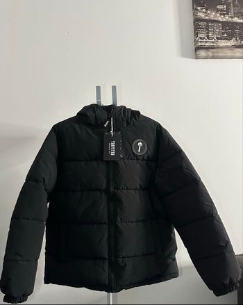 Doudoune Trapstar Noire « It’s a secret » – taille L  avec étiquette