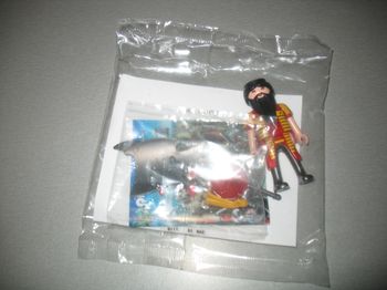 FIGURINE SAMOURAÏ ROUGE / JAUNE "PLAYMOBIL" - 2016 - NEUF - n°05 bis