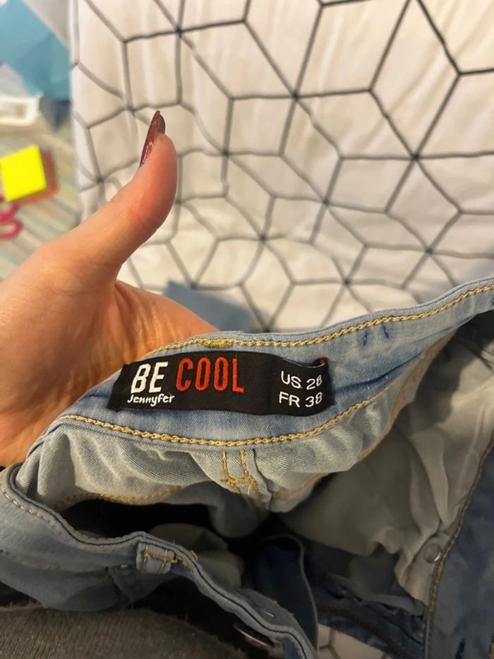 Jean bleu - photo numéro 3