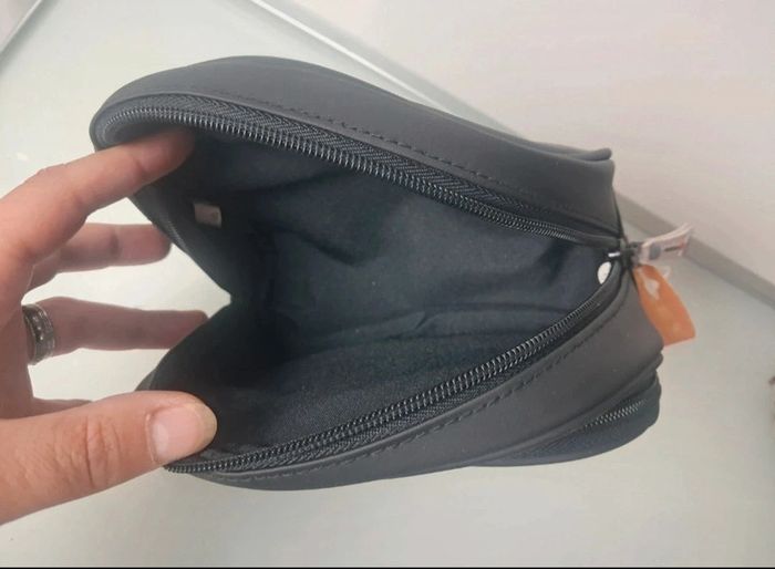 Delsey petite trousse de toilette noire neuve - photo numéro 8