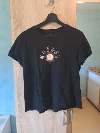 T shirt L femme a motifs soleil
