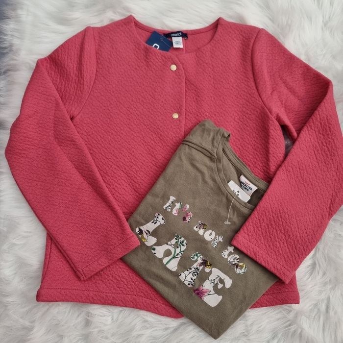 NEUFS⚘️🌺 Superbes gilet et teeshirt mc 8 ans fille⚘️🌺