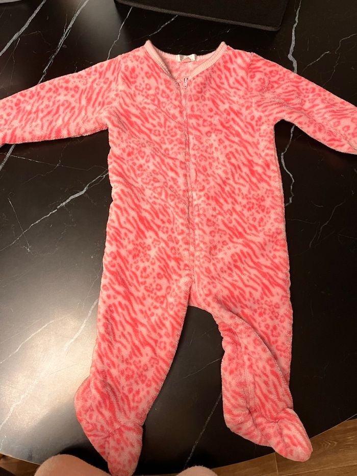 Gros lot vêtement fille 6 mois hiver - photo numéro 7