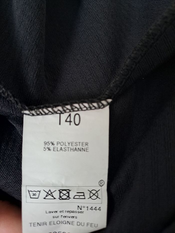 Robe noir Taille 40 - photo numéro 9