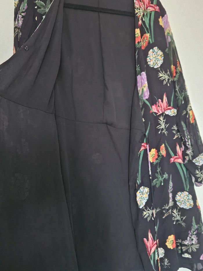 Robe portefeuille fleurie Zara - photo numéro 3