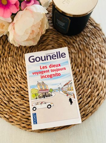 Les dieux voyagent toujours incognito.