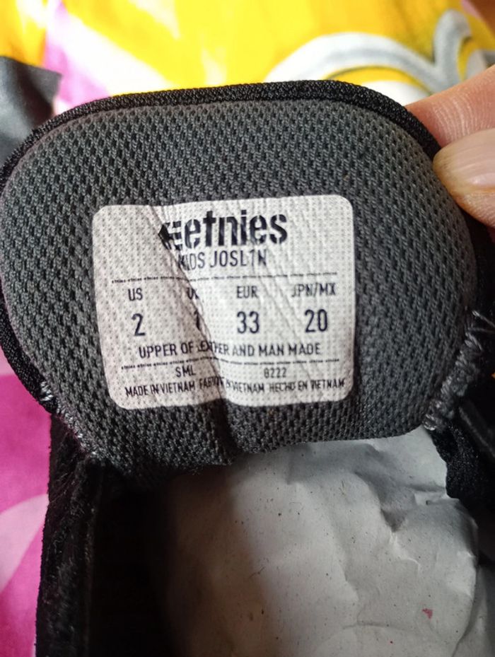Etnies noires 33 neuves - photo numéro 10