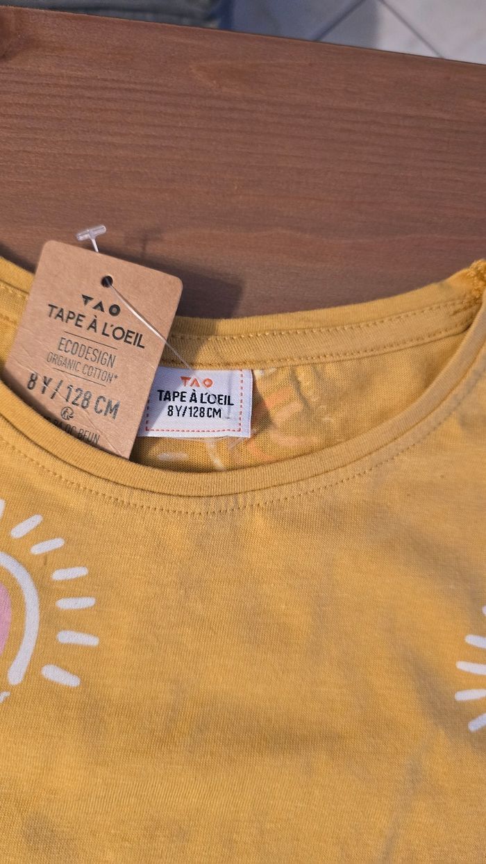 Neufs (non portés) 🏷😍🤩🥰🩷ensemble teeshirt mc et pantacourt en jeans 8 ans fille 😍🥰🩷 - photo numéro 6