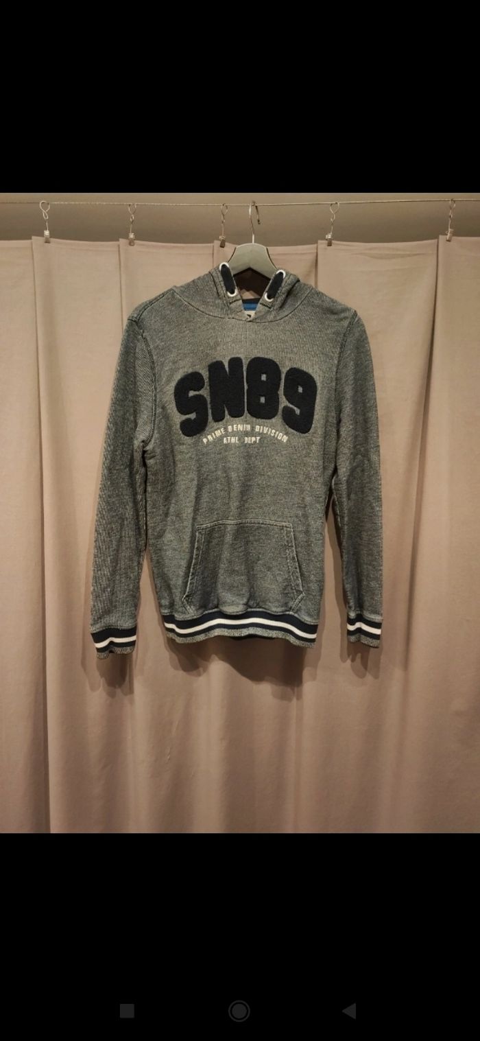 Sweat à capuche