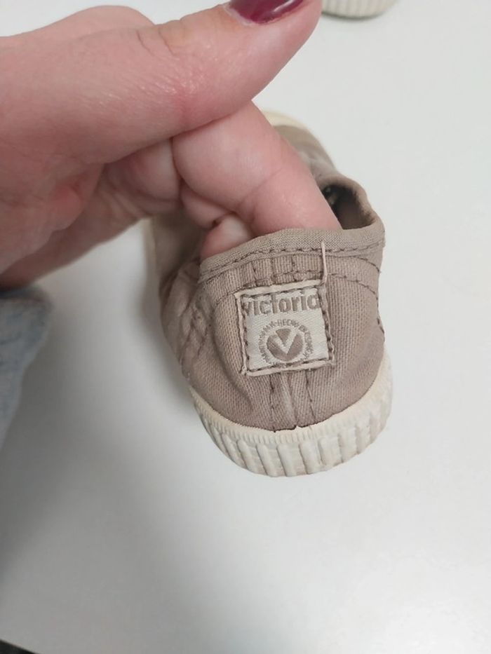Chaussure à lacet bébé fille 22 victoria - photo numéro 3