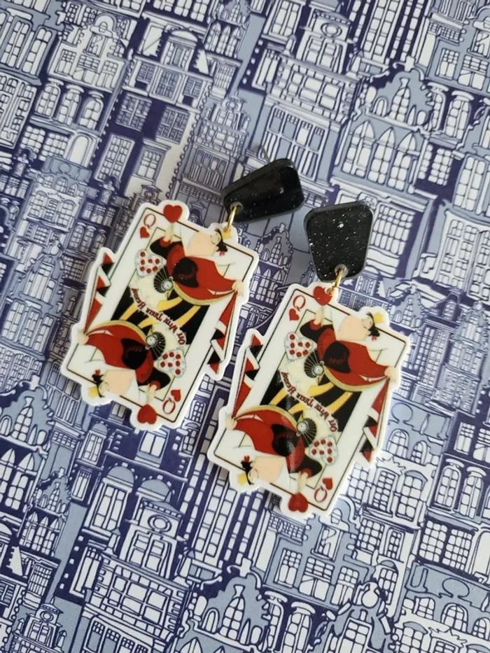 Boucles d'oreilles la reine de cœur - Alice aux pays des merveilles