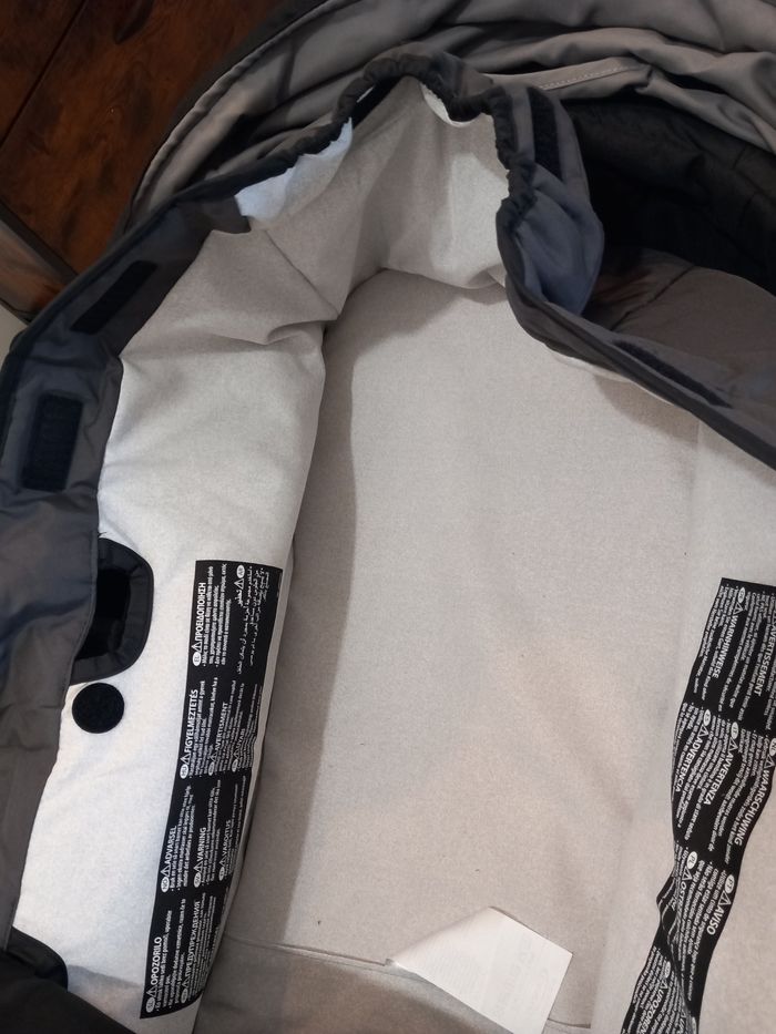 Poussette nacelle 2 en 1 (neuve) - photo numéro 5