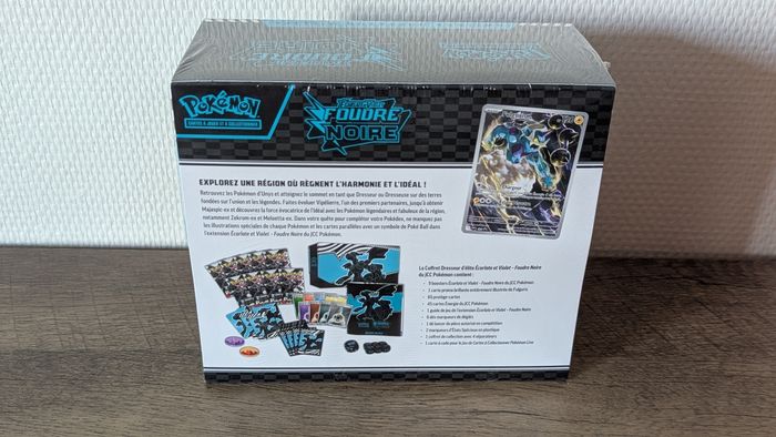 Carte Pokémon " ETB EV10.5 - Foudre Noire" - photo numéro 2