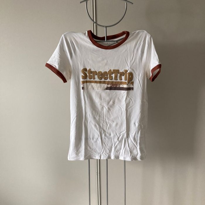 TEE shirt