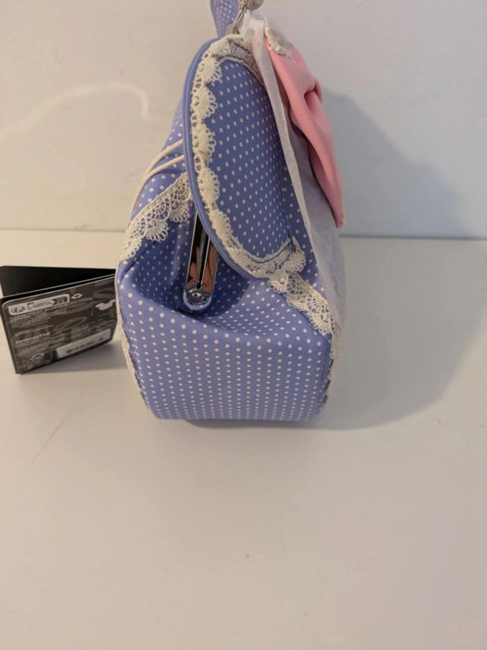 Sac bandoulière Loungefly Minnie "Floral and Lace Kisslock" Sac bandoulière Loungefly - photo numéro 6