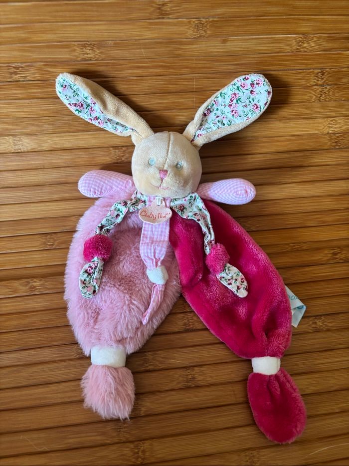 Neuf doudou plat lapin rose poupi baby nat’