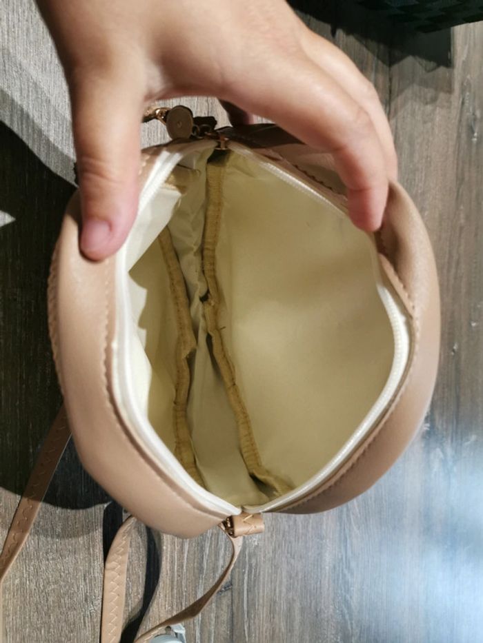 Sac en paille en bandoulière rond - photo numéro 3