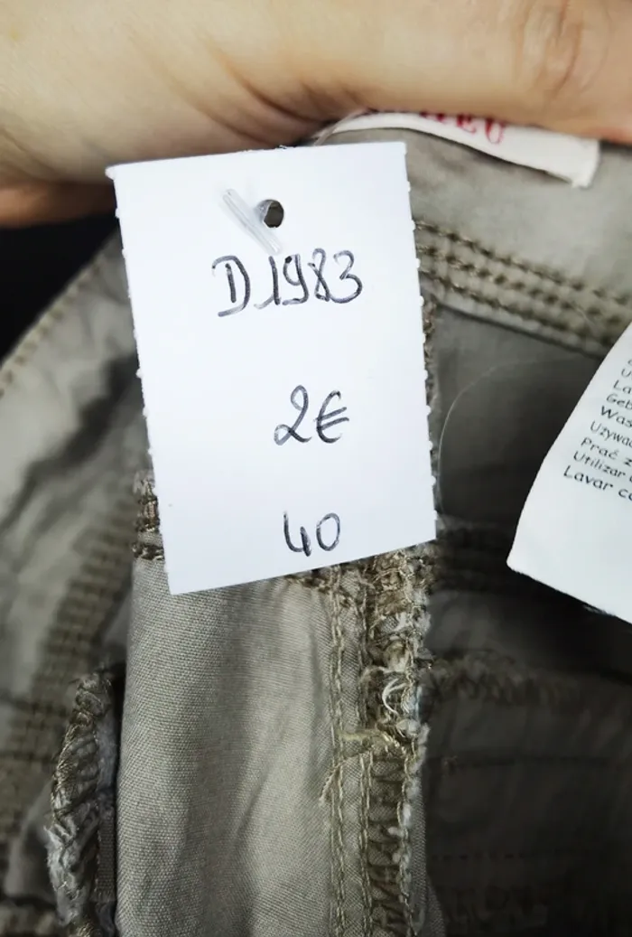 D1983 - pantalon femme taille 40 - photo numéro 3