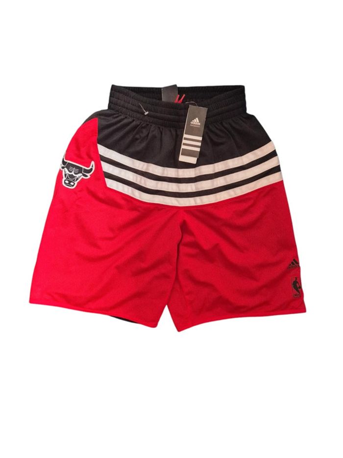 Short adidas neuf