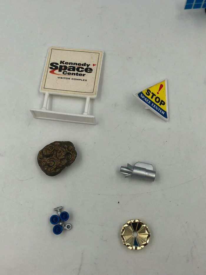 Coffret jouets et figurines Real Toy univers de la NASA - photo numéro 10