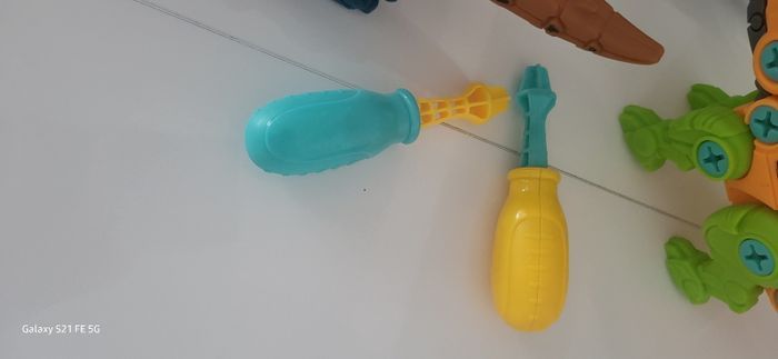 4 dinosaures - photo numéro 4