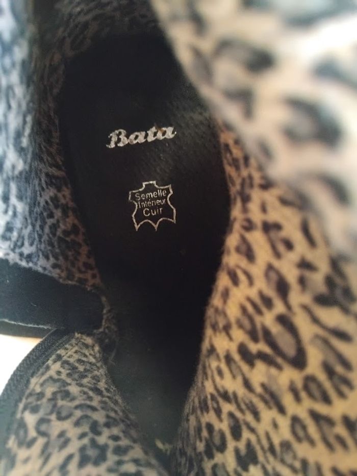 Bottes hautes en daim noir BATA - Taille 39 - photo numéro 5