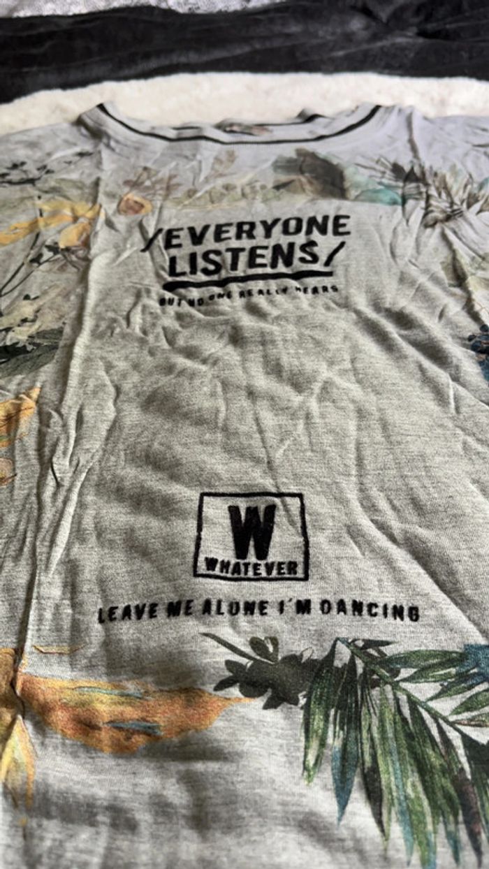 Tee shirt bershka taille L - photo numéro 2